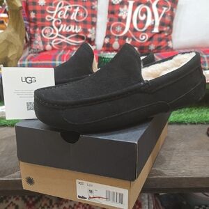 UGG Men's Black Slip-On Loafers